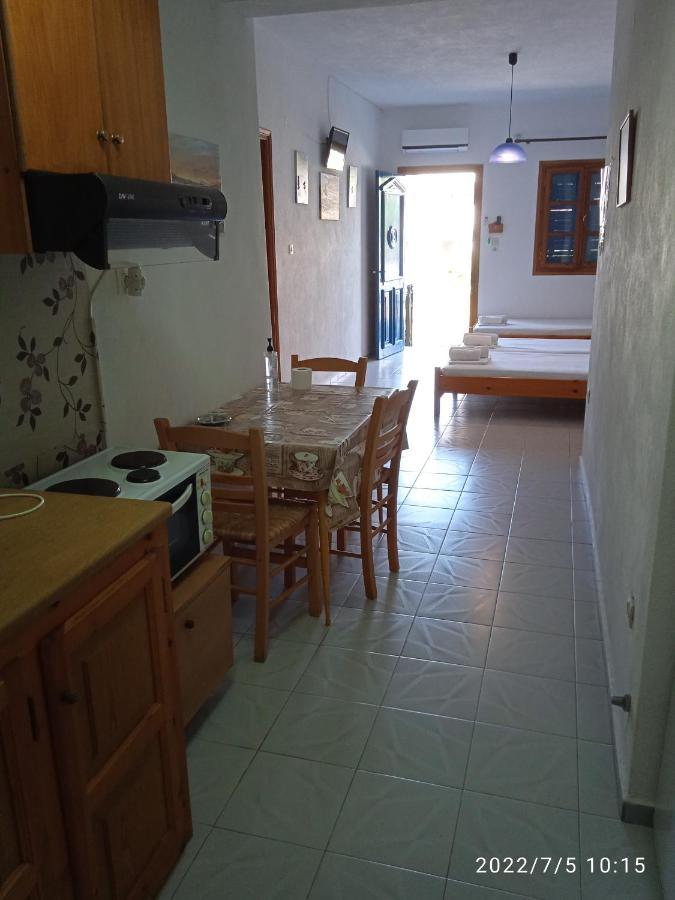 Syraina Apartments Skiathos Town Ngoại thất bức ảnh