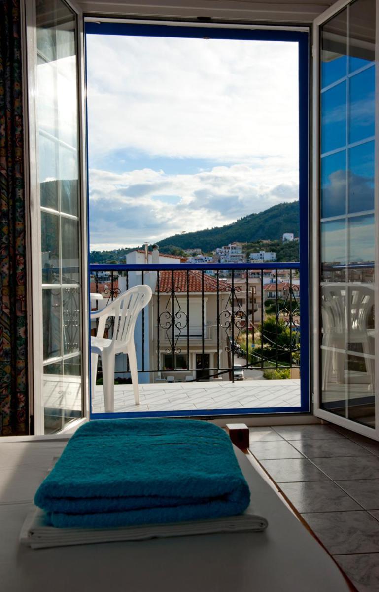Syraina Apartments Skiathos Town Ngoại thất bức ảnh