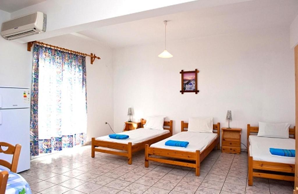 Syraina Apartments Skiathos Town Phòng bức ảnh