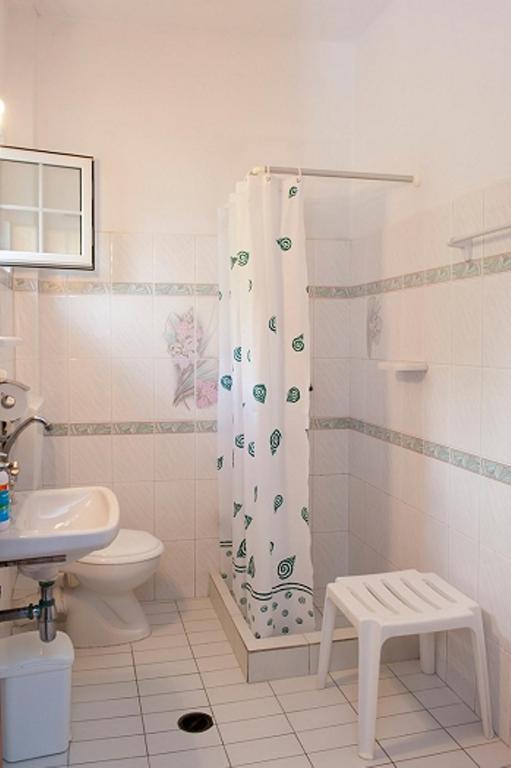 Syraina Apartments Skiathos Town Phòng bức ảnh