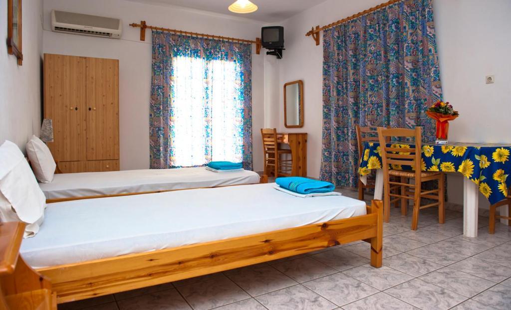 Syraina Apartments Skiathos Town Ngoại thất bức ảnh