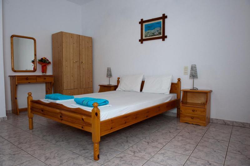 Syraina Apartments Skiathos Town Ngoại thất bức ảnh