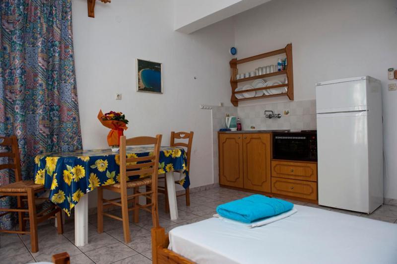 Syraina Apartments Skiathos Town Ngoại thất bức ảnh