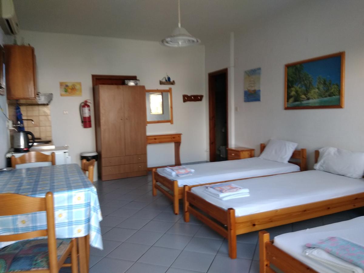 Syraina Apartments Skiathos Town Ngoại thất bức ảnh