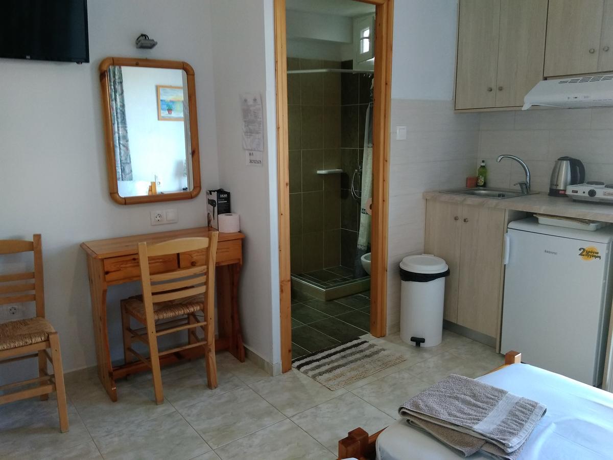 Syraina Apartments Skiathos Town Ngoại thất bức ảnh