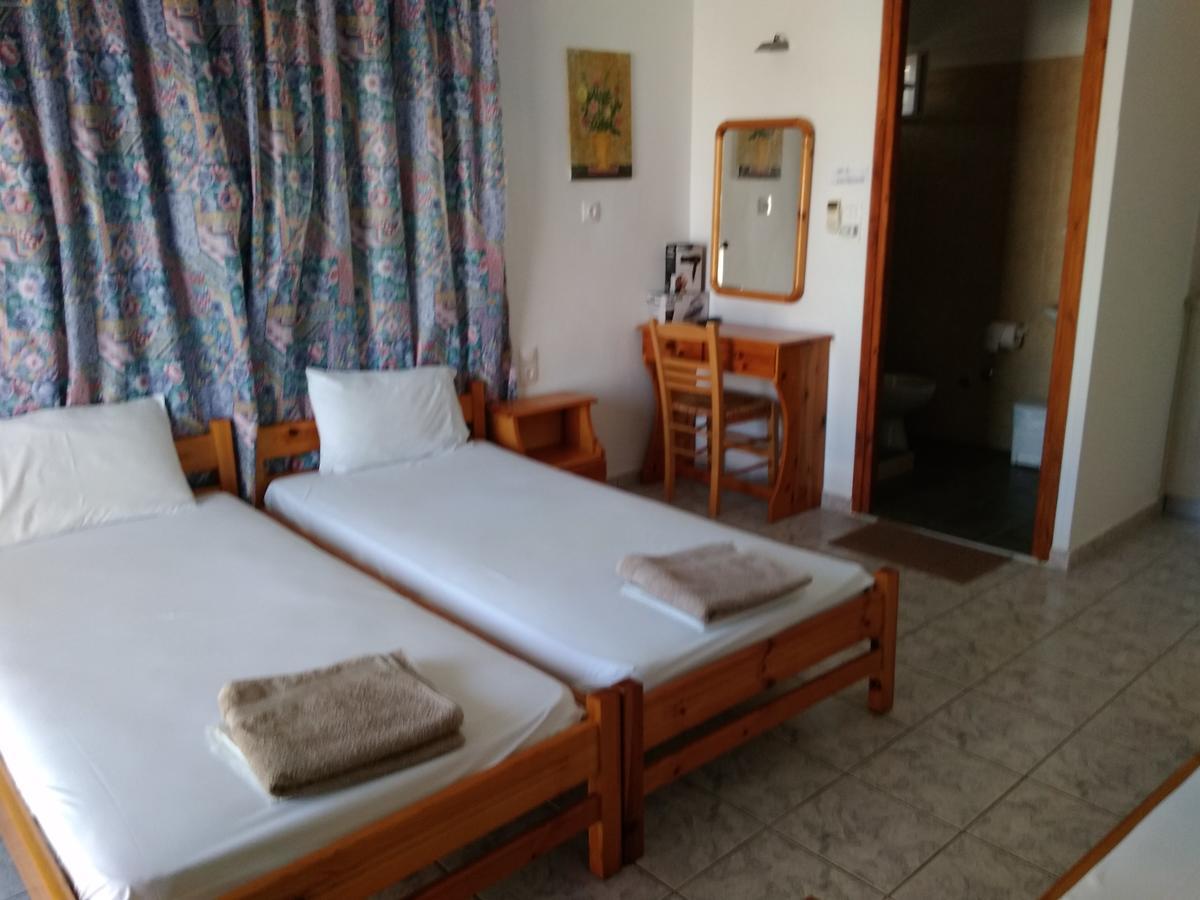Syraina Apartments Skiathos Town Ngoại thất bức ảnh